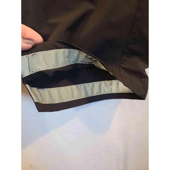 Mountain Hard Wear Womens Black Capri Climbing Pants Button Zipper Outdoor Sz 8 - Picture 8 of 13